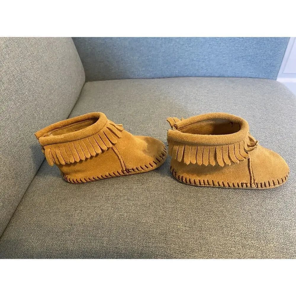 Minnetonka Brown Leather Moccasins Size 5 Toddler Fringe Natural Shoes